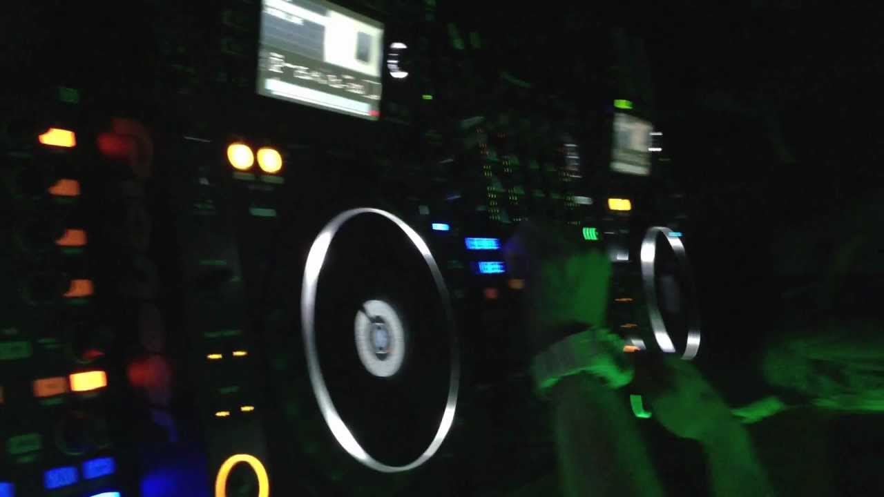 Jimi Wes @ Eighteenth Street Lounge 02/09/2013