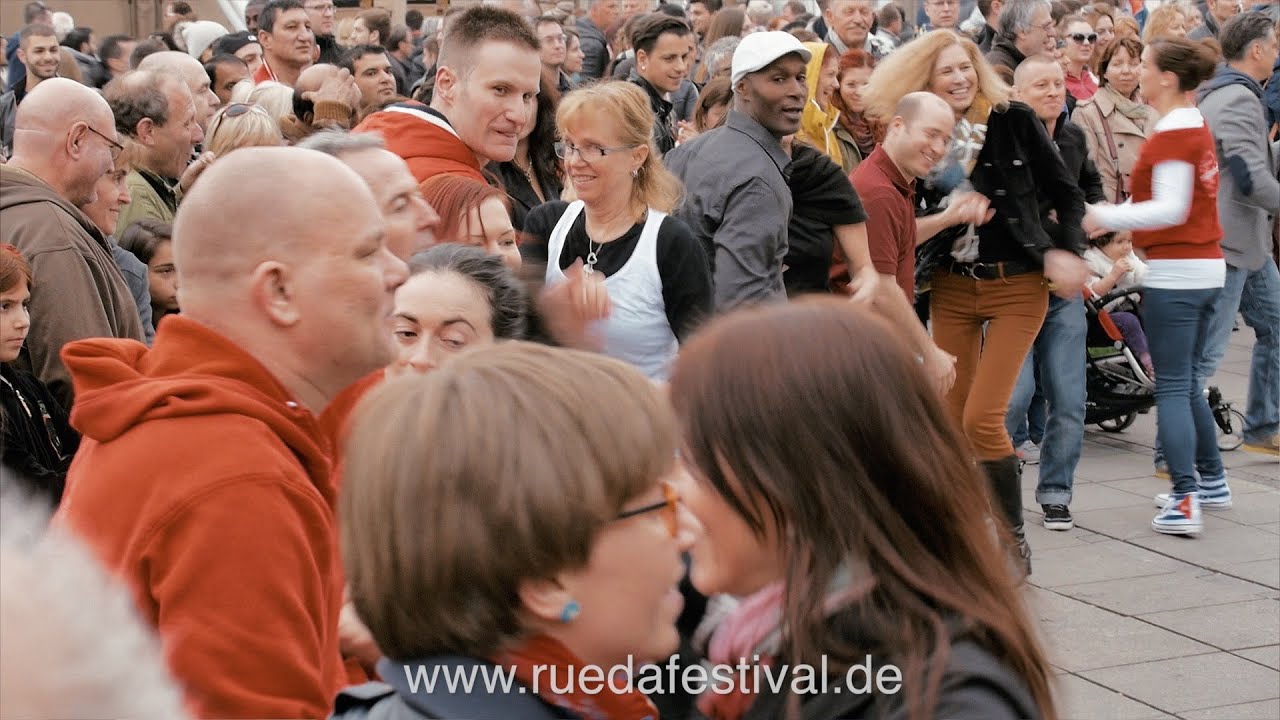International Rueda De Casino Multi Flash Mob Day (HD) - Stuttgart 2015