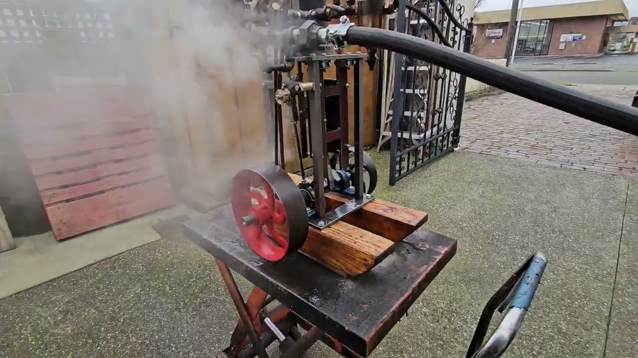 Vertical Steam Engine flyball governor Ross Bendixen