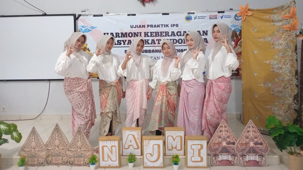 UJIAN SATUAN PENDIDIKAN - UJIAN PRAKTIK IPS - NAJMI 11 - TARI MANUK DADALI