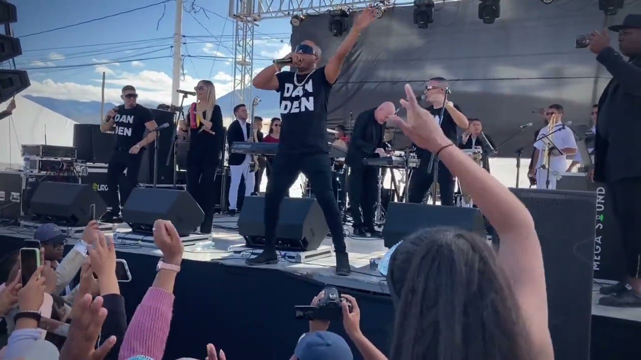 CONCIERTO DE DAN DEN DE CUBA EN SALINAS