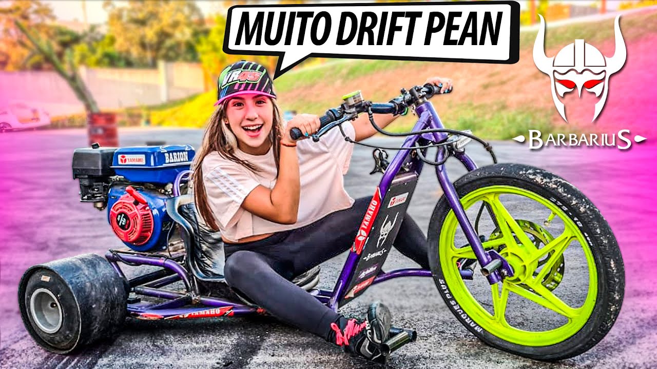 CAUSEI ANDANDO DE TRIKE