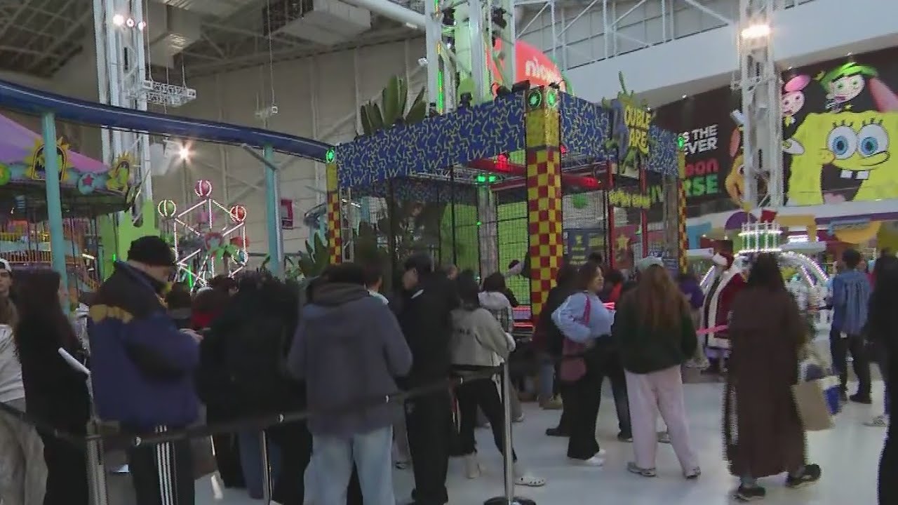 Black Friday takes over American Dream Mall