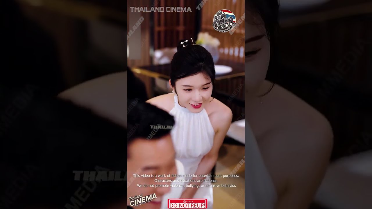 เด็กหนุ่มลงเขาตามหาพ่อถูกแก๊งอันธพาลขวาง—ไม่คิดว่าเขาคือเทพสงครามน้อยที่เทพธิดาฝึกสอน