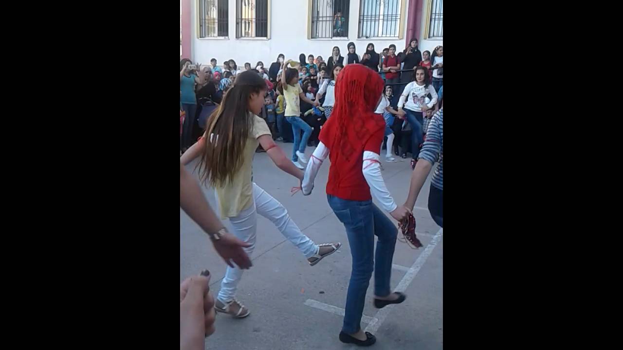 دبكة بكتوب اسمك يابلادي مدرسة 8 شباط