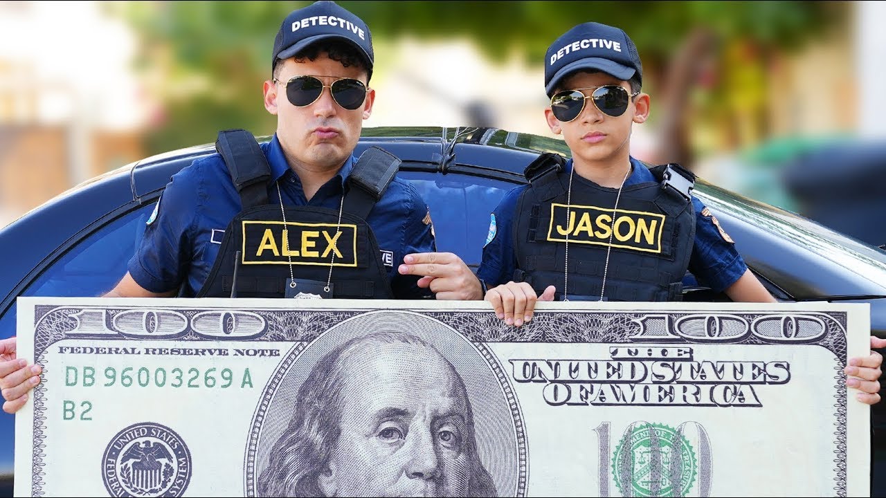Detektif yang menjaga keadilan: Jason dan Alex memecahkan misteri uang yang hilang 👮‍♂️