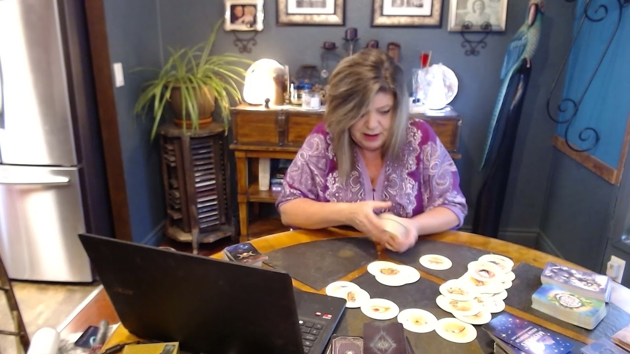 GEMINI OCT 3 I NEVER HAD THIS MANY CARDS IN REVERSE FOR THIS 3RD PARTY SITUATION OUTCOME!