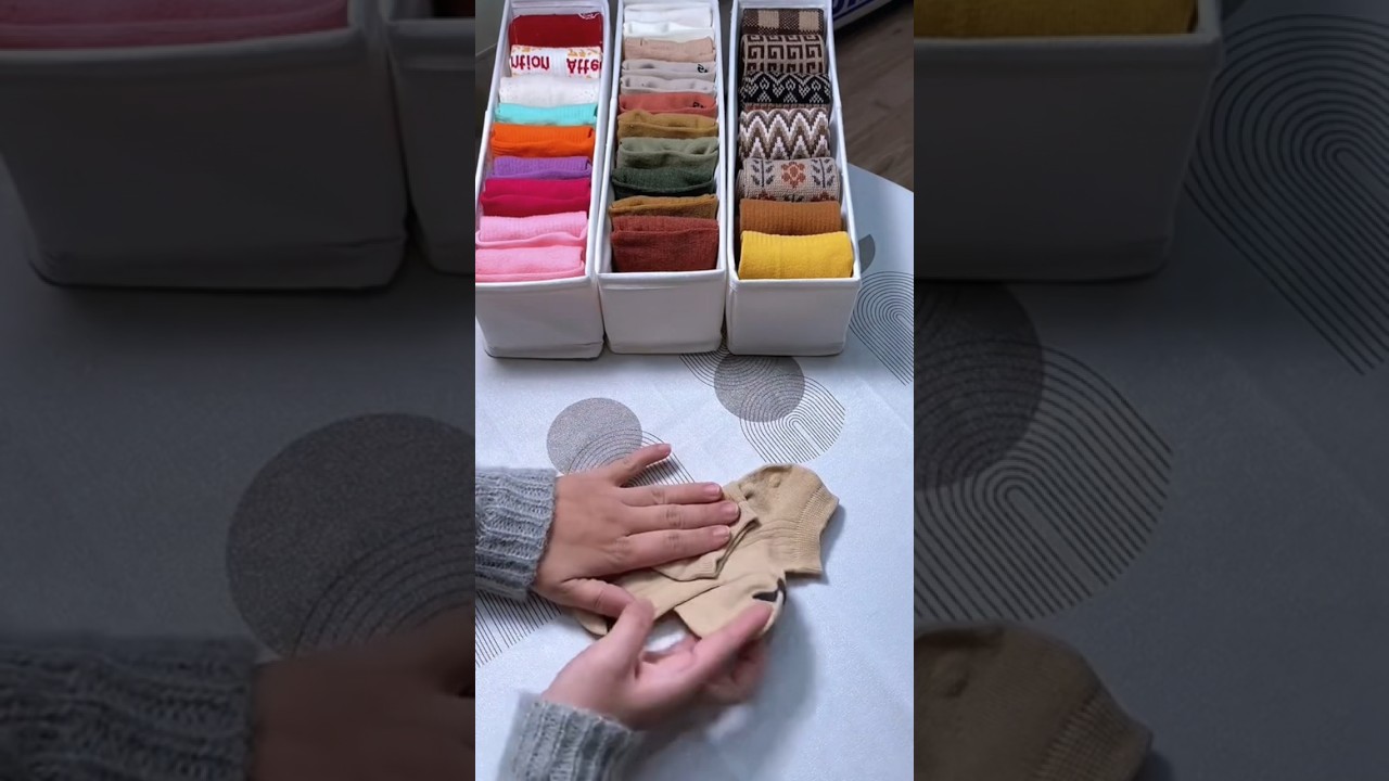 Correct way to organize socks 🧦💡