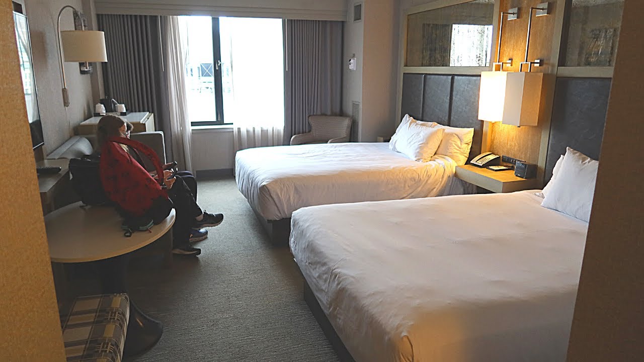 Hyatt Regency Boston ROOM TOUR!