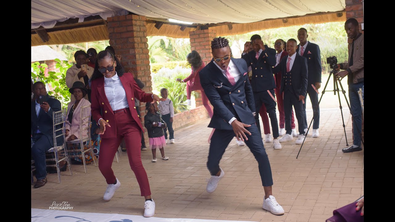 Zimweddings: Best Bridal team wedding dance medley
