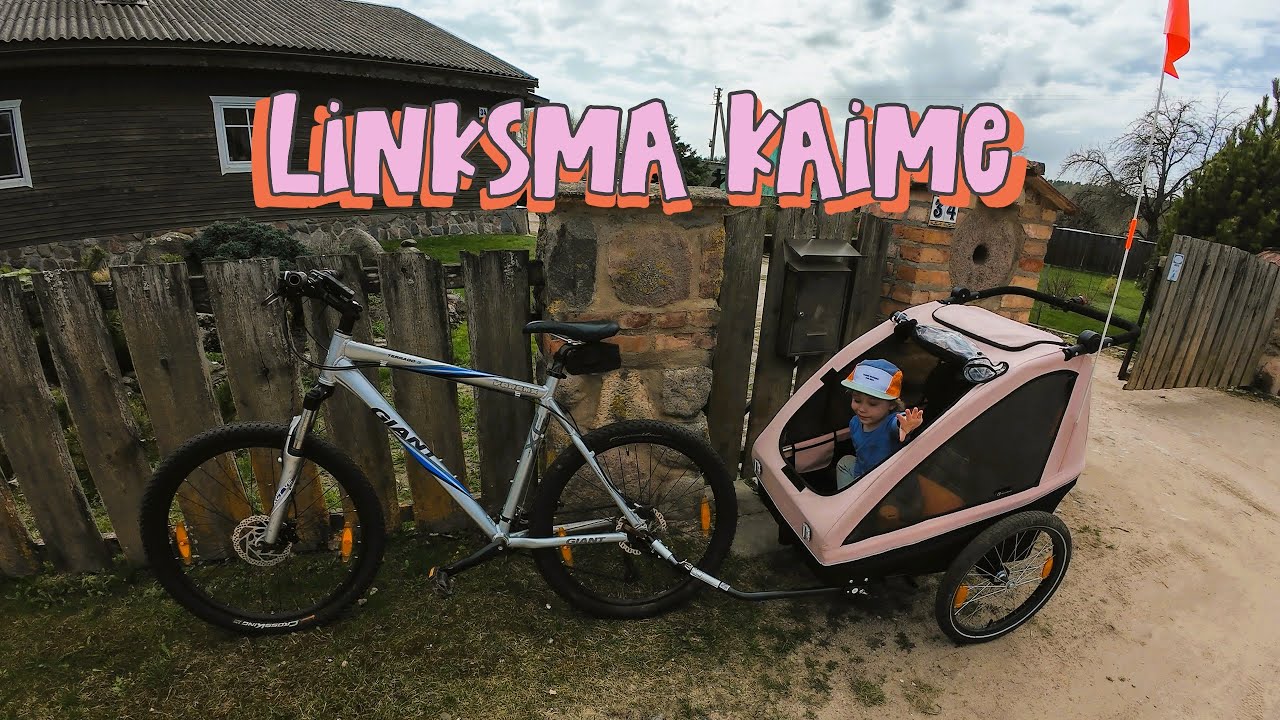 Kaimo dviračiai+ priekaba ir šeima
