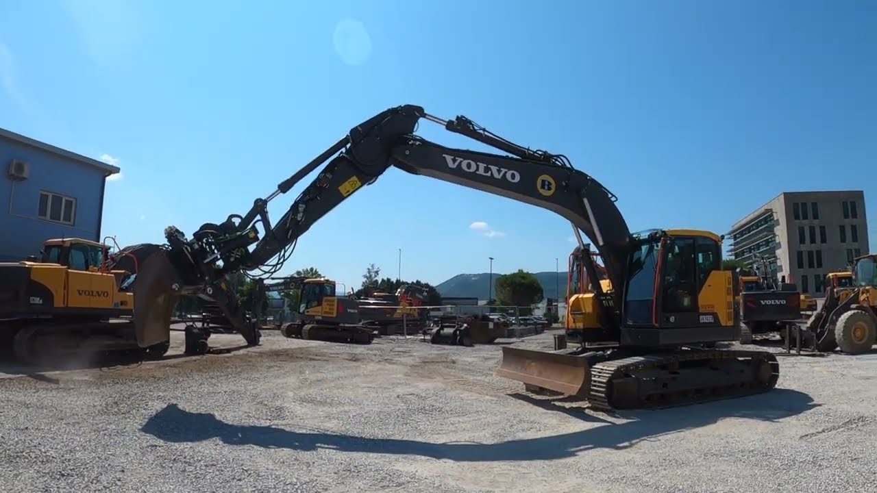 Volvo ECR235EL tracked excavator Balavto