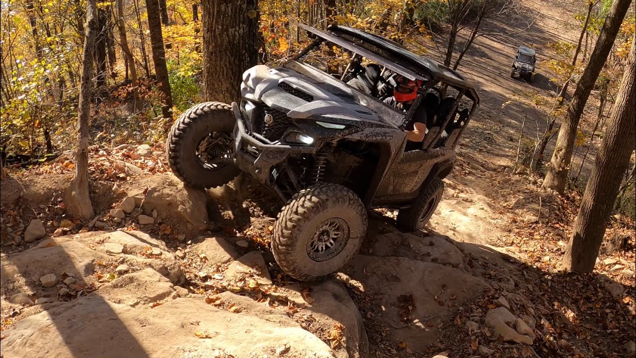 Rmax 1000 rock crawling.  Put the new axle to the test !!