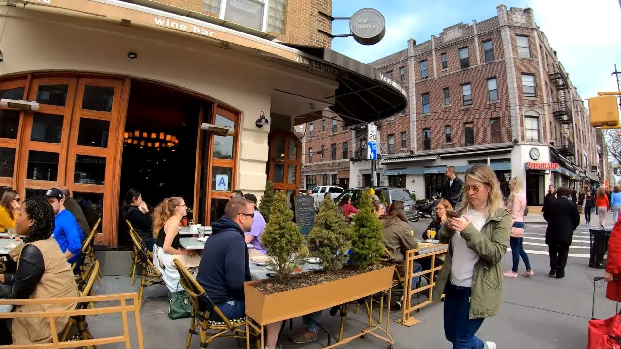 ⁴ᴷ⁶⁰ Walking NYC (Narrated) : 30th Avenue, Astoria, Queens in its Entirety (April 7, 2019)