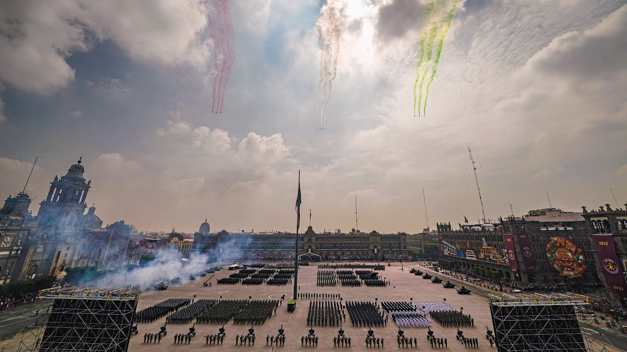 Desfile cívico militar: 213 años del Grito de Independencia