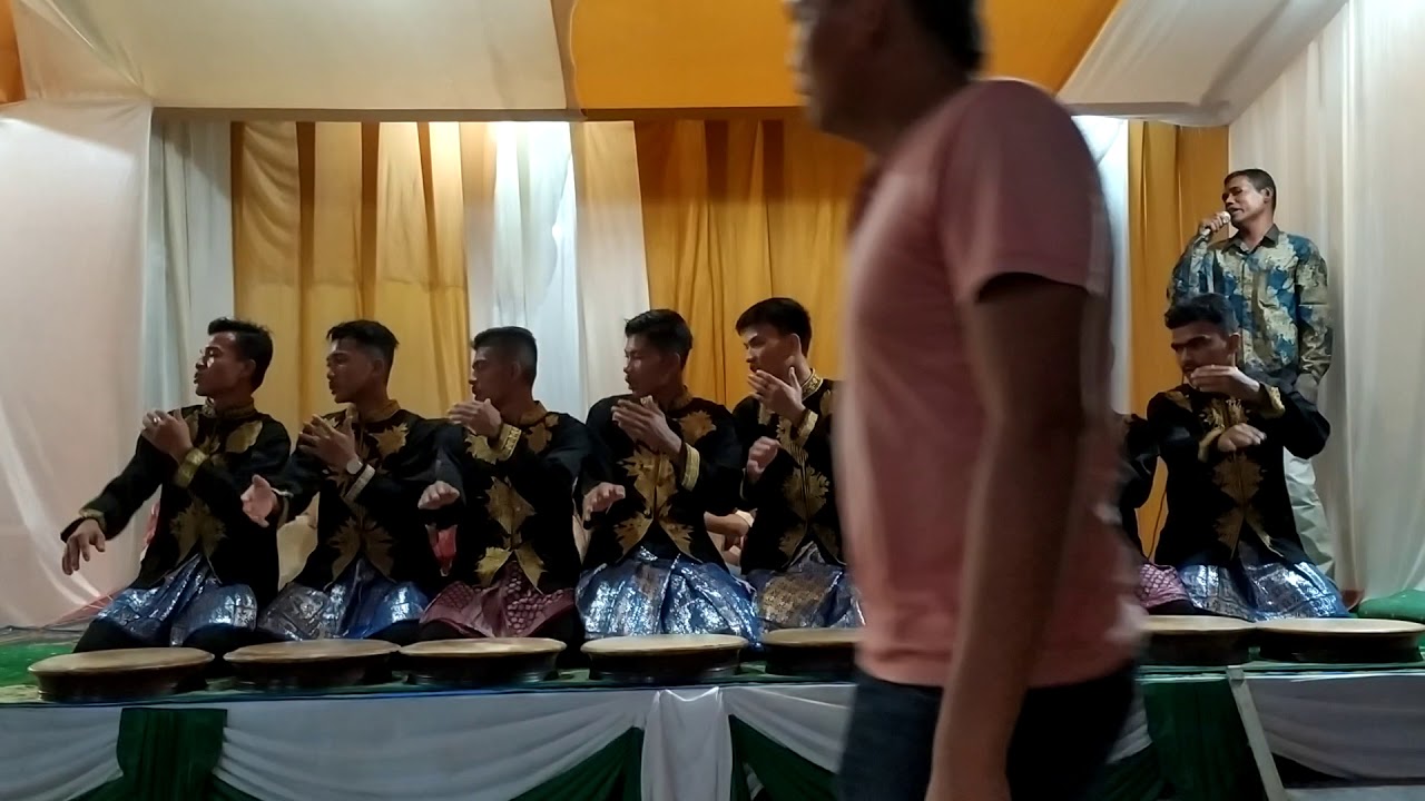 Rapai pulot geurimpheng sanggar seni lonceng Aceh. Ucap selamat perkawinan gata