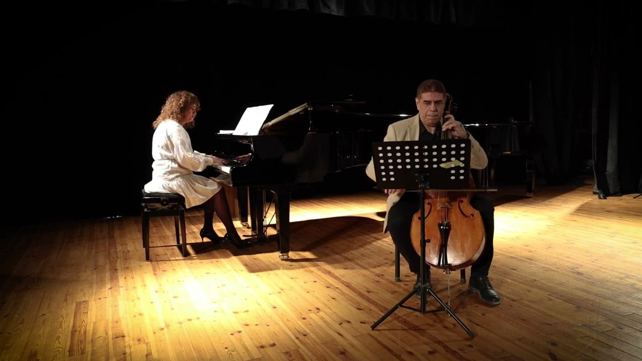 A.Vivaldi Sonata for Viola Da Gamba and piano in E minor ( Alaa Abdallah , Omnia Ezzeldin )