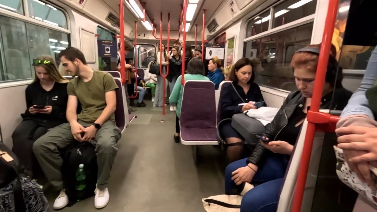 Prague Metro Ride ( Line B ) - Můstek to Karlovo náměstí | 1 Escalator | 27/05/25