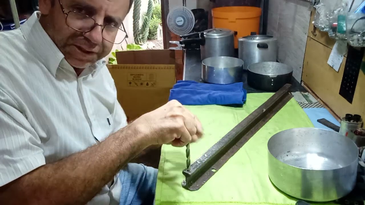 Cortes e rebitamento correto de panelas