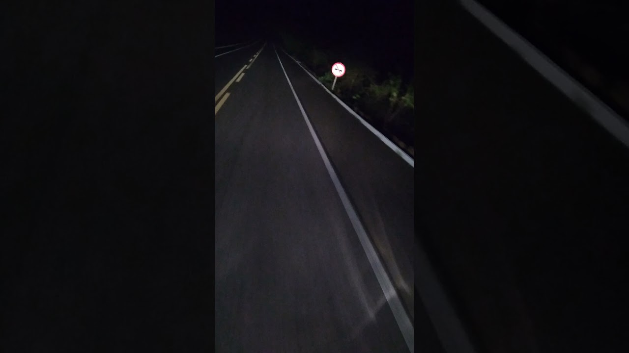 vis&atilde;o do motorista &agrave; noite! todo cuidado  &eacute; pouco!