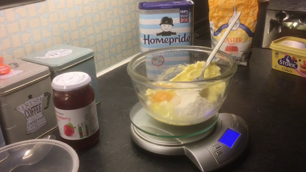 Easy Jam Sponge Pudding