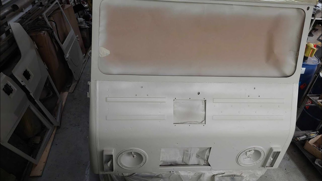 Finishing the bodywork on the front and the back of the Volvo C202/The Black Sheep project ep.46