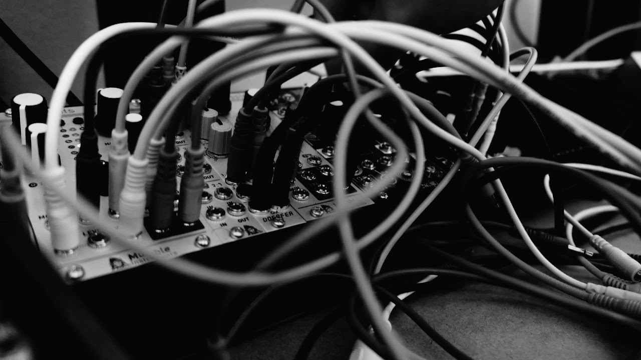 FDMocho - techno harvesting #makenoise #mutableinstruments #momo #modular #afterlateraudio