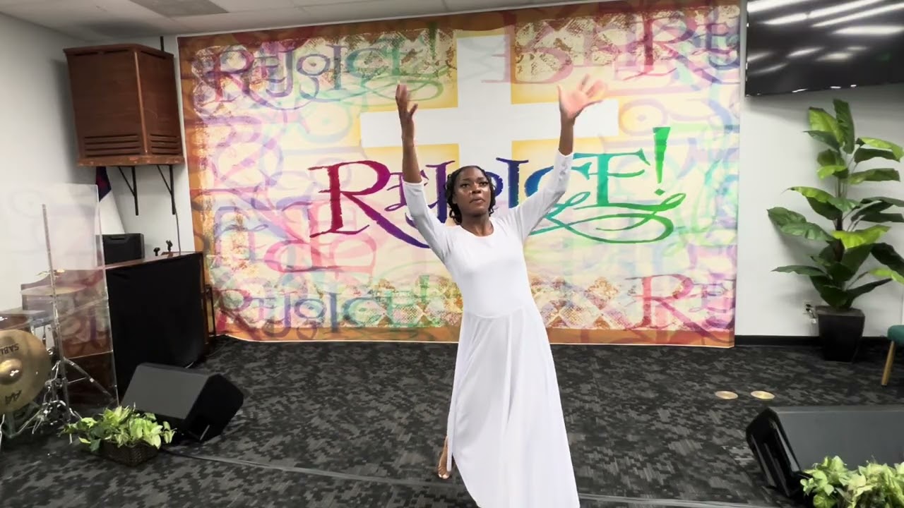 Sister Jayla’s Praise Dance “Something about the Name Jesus”