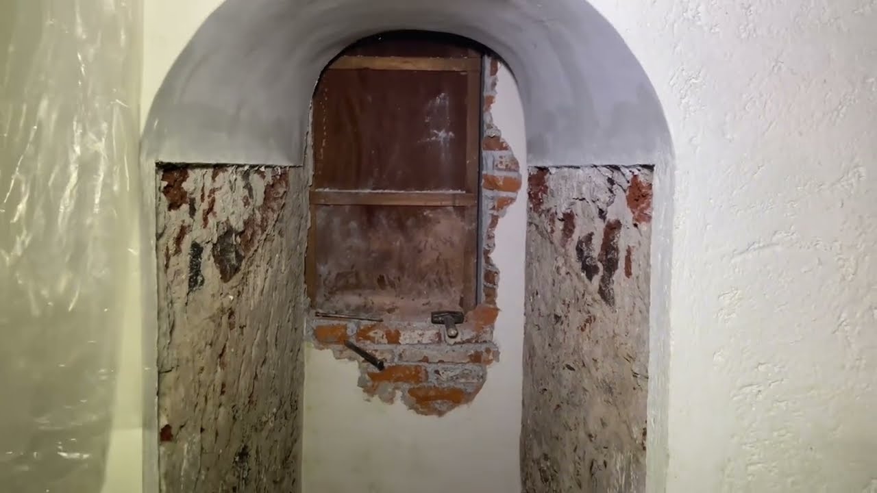 Recuperación de pasadizo cerrado. Parroquia de San Cosme y San Damián. 2023