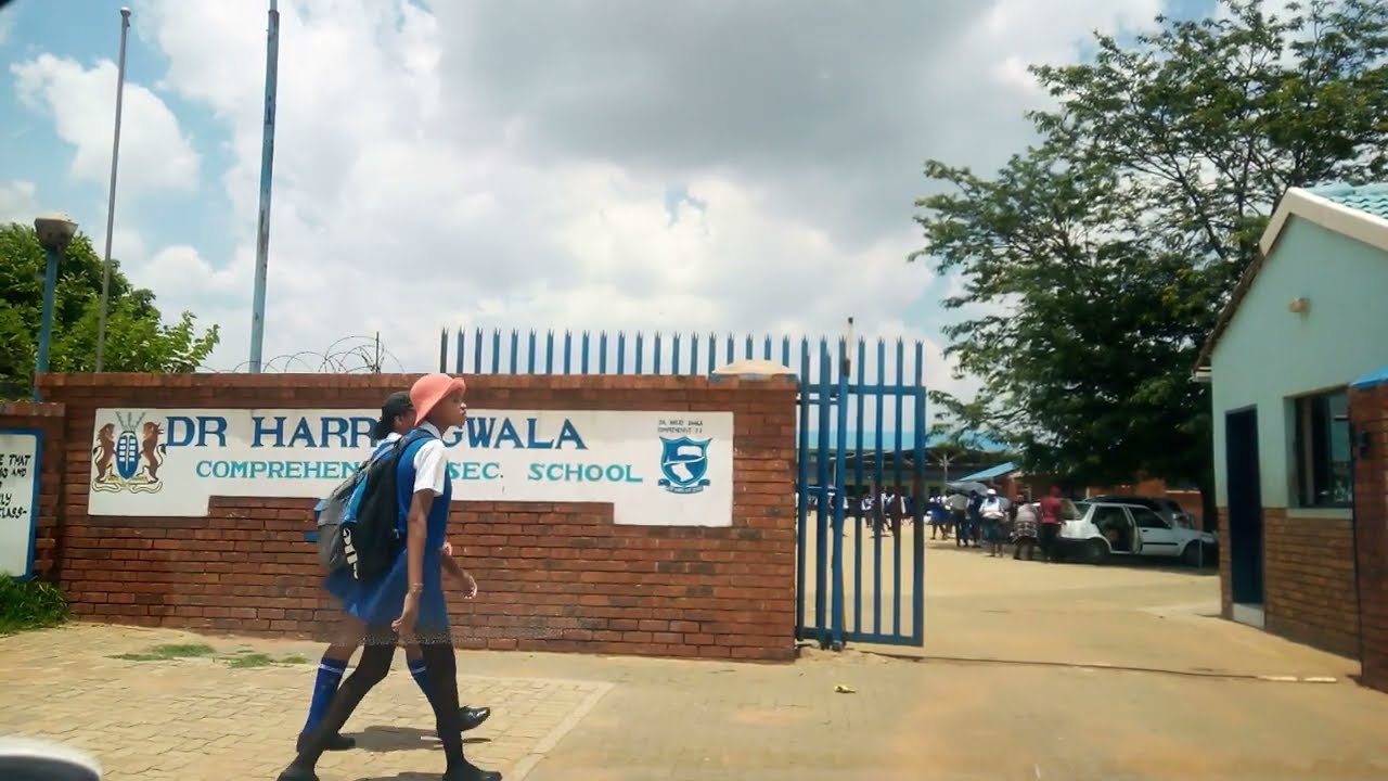 Dr. Harry Gwala Comprehensive Secondary School Etwatwa Emaphupheni 🏫🎒 📚📖