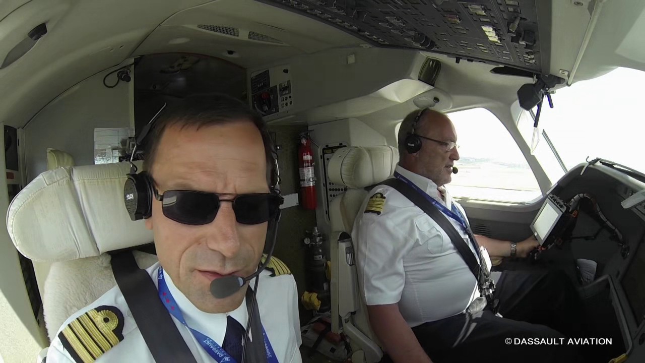 The Falcon 8X flying display - 2017 Paris Air Show - Dassault Aviation