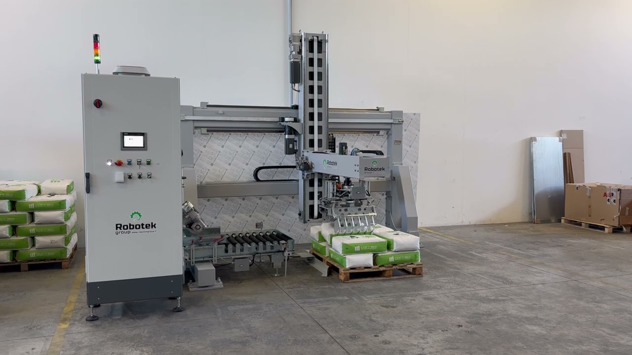 Nuovo Pallettizzatore Robot Zeus con pinza per Sacchi a Valvola contenente Mangimi e Granaglie
