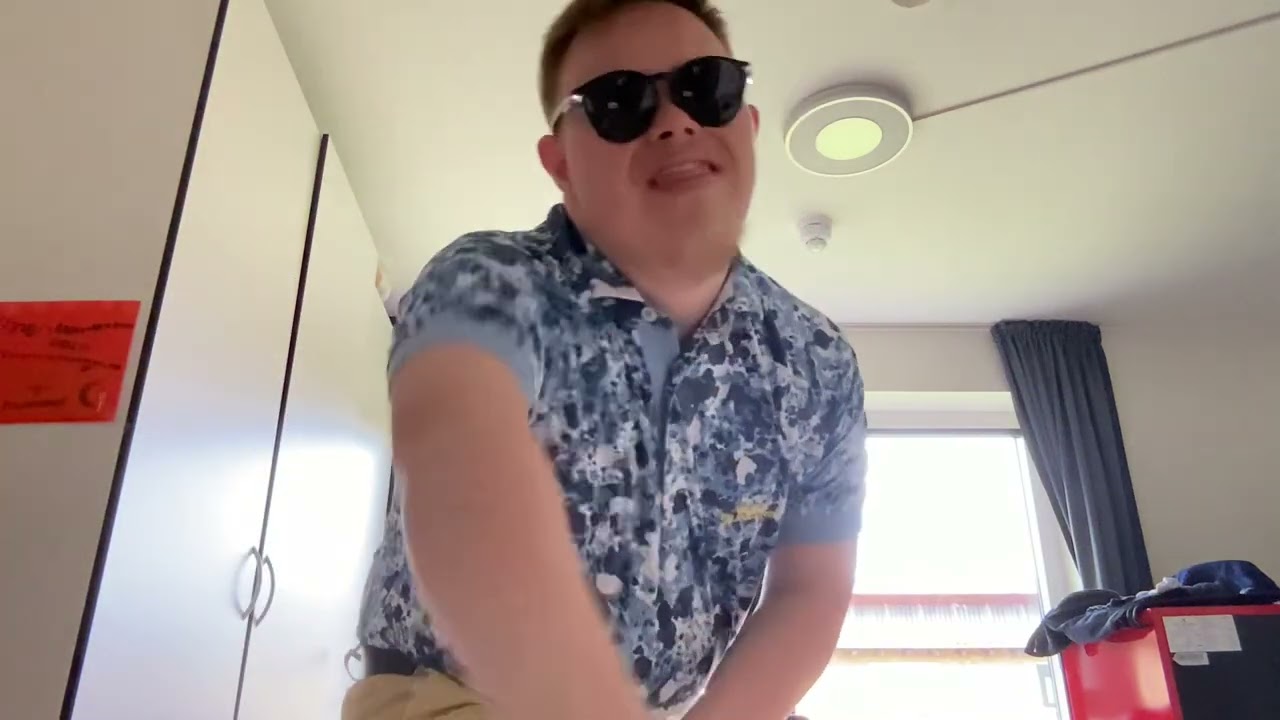 🎵 bro må jeg musikvideo 🎵￼