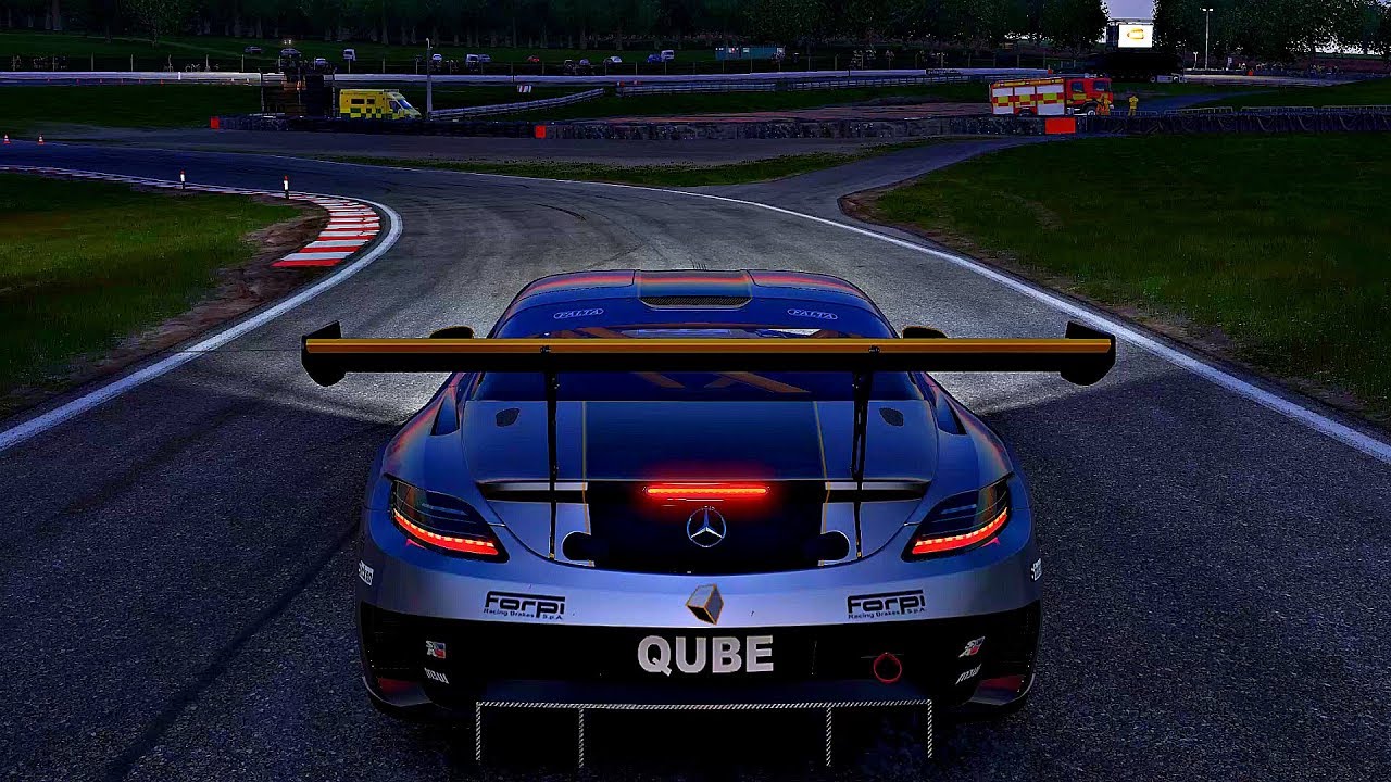 Project CARS 2 - Gameplay Mercedes Benz SLS AMG GT3 @ Oulton Park [4K 60FPS ULTRA]