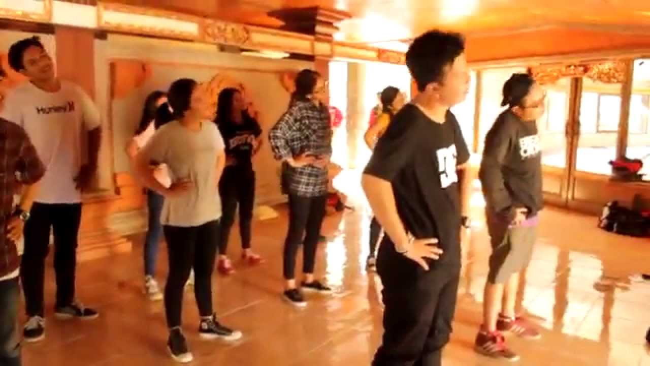 Video Profiling Dance Of STIKOM Bali