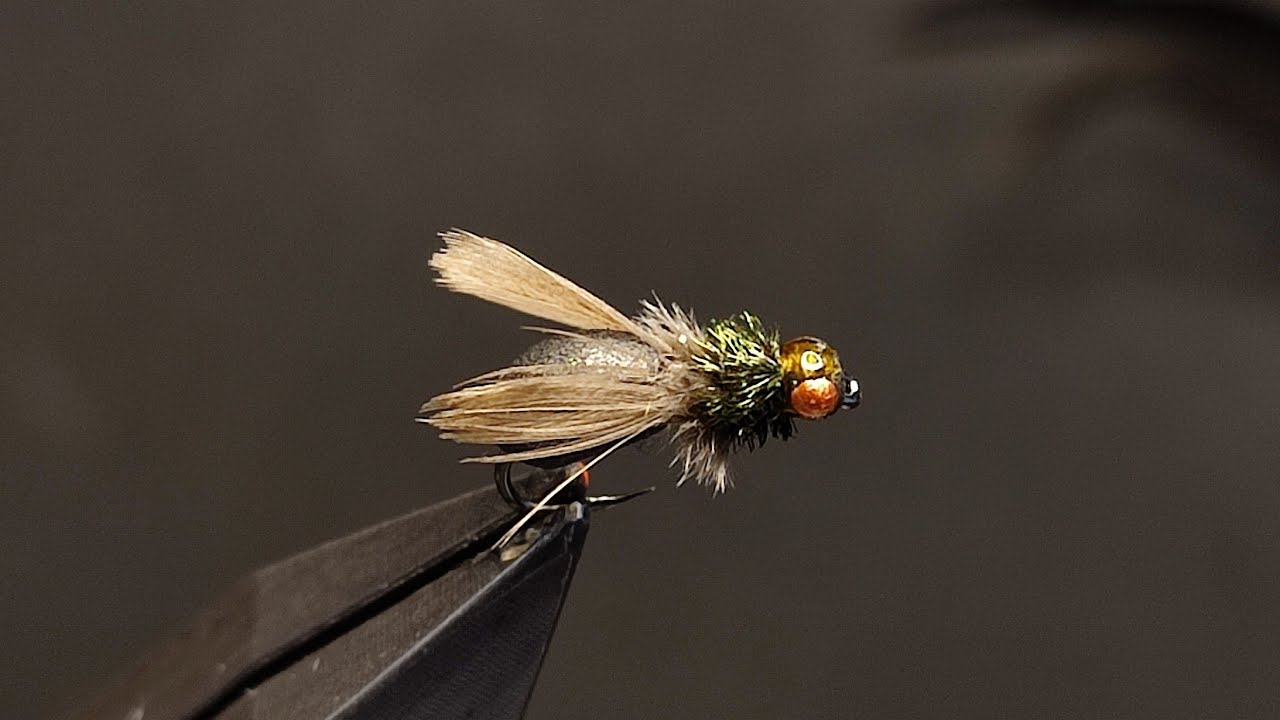 Fly Tying - Dry Fly / Muck Fly