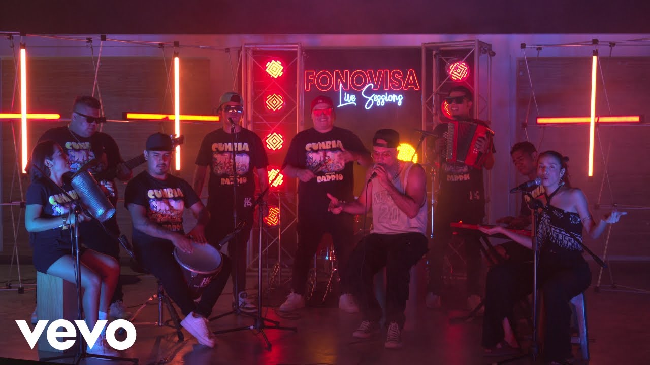 Morenito De Fuego, Los Kombolokos - Juguemos En Las Nubes (Live Sessions)