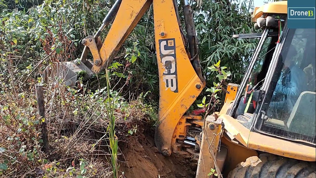 Narrow Road for Hilly Villagers-Backhoe Loader-Road Construction