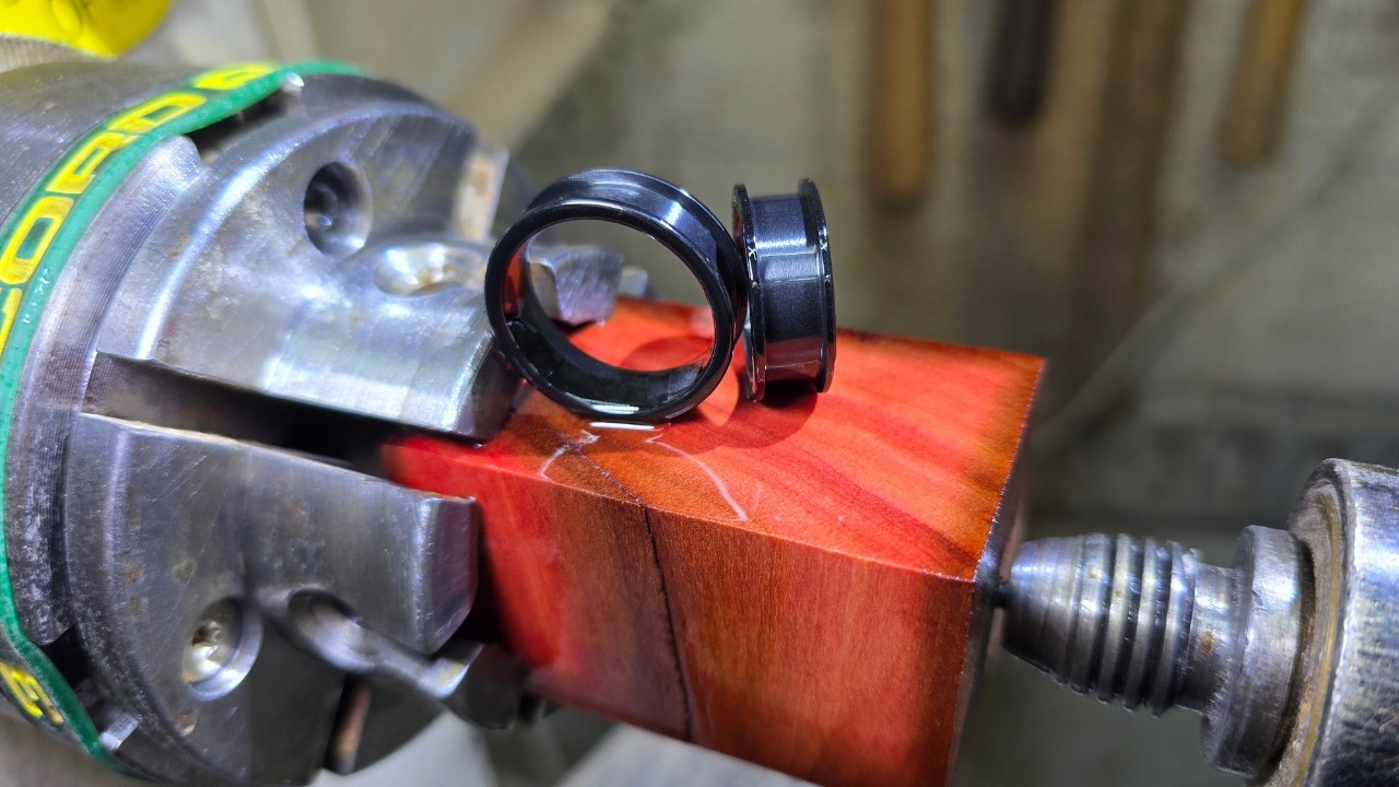 Turning a Stunning Purpleheart Wood Ring on Black Ceramic | Handmade & Durable
