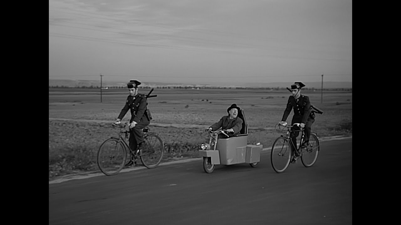 El cochecito (Marco Ferreri, 1960) - Trailer