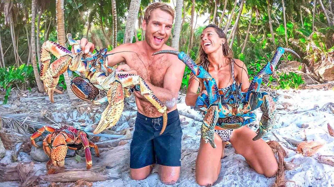 GIANT CRABS Rule This Remote Island!