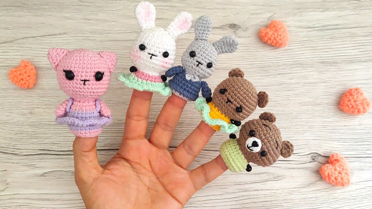 Как сделать пальчиковую куклу-кролика 🐰 | Учебник по плетению кукол