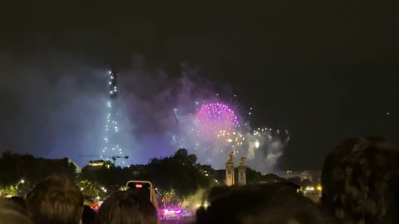 Firework - Paris