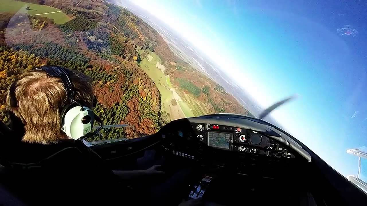 Bodensee Rundflug EDSR Stahringen - Aquila A210/AT01
