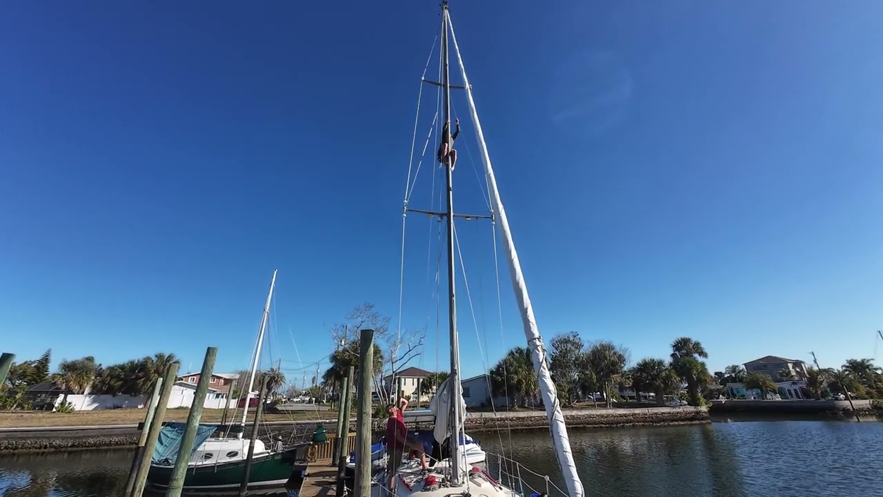 Free climbing Sailboat Mast