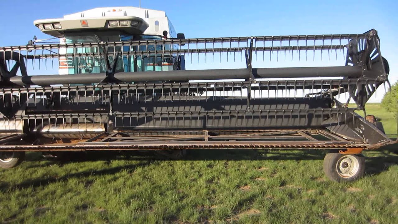 AGCO 600 36' rigid Draper Header