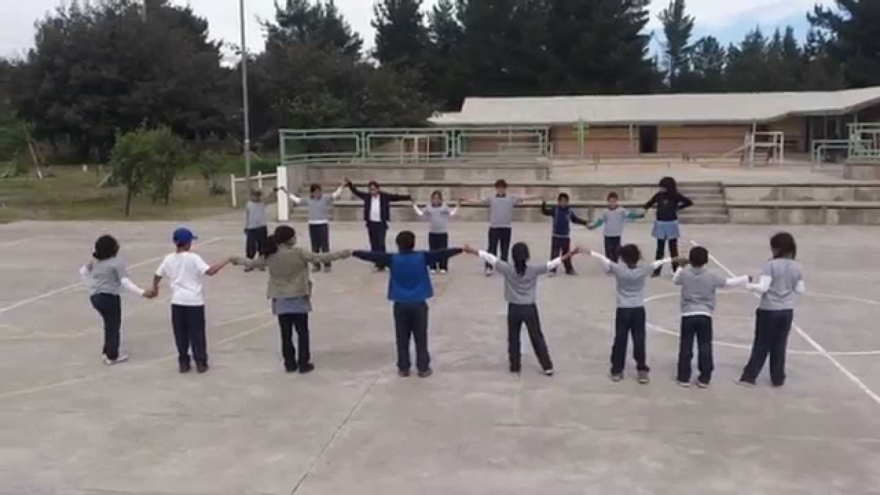 Educación Física Calentamiento Y Juegos De Equipo