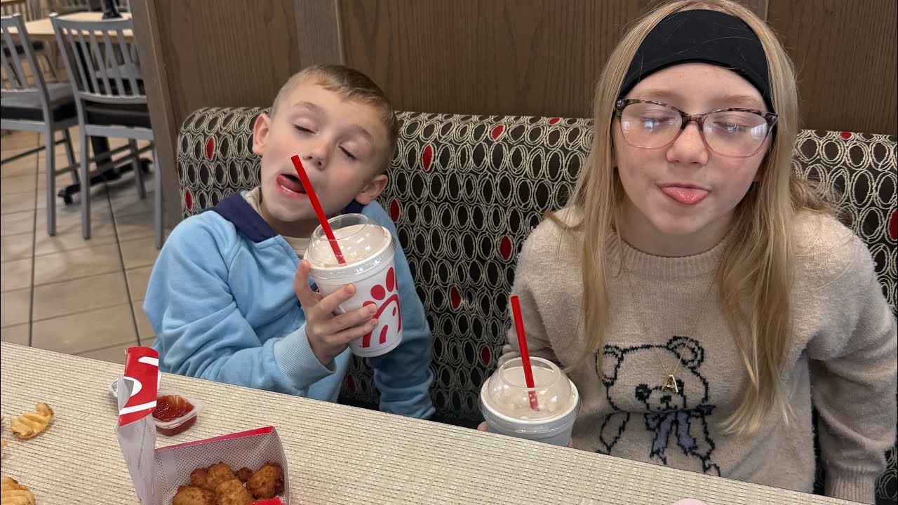 Chick-fil-A’s New Frosted Drinks… Worth It? 👀🥤