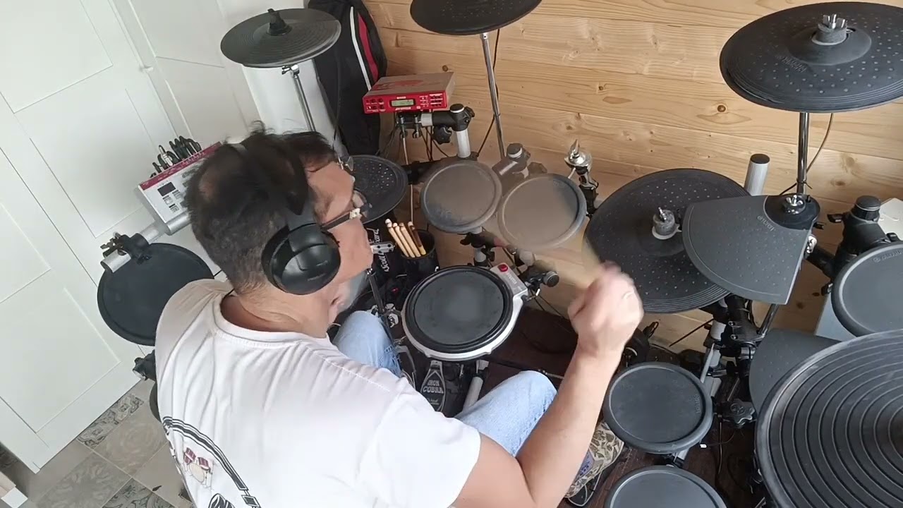 Guns N' Roses - Hair of the Dog. Drum cover.