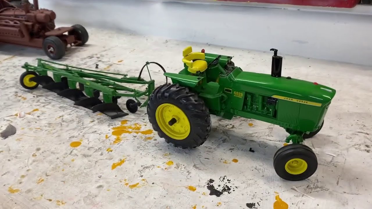 1/4 SCALE JOHN DEERE 4020 REAR DUEL RIMS, fender progress. My first video starting the 7 foot model